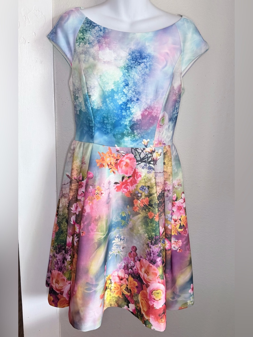 Betsey Johnson Floral Watercolor Fit Flare Dress Women's SIze 6